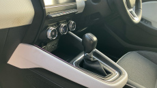 Renault Clio 1.6 E-TECH full hybrid 145 Techno 5dr Auto Hybrid Hatchback